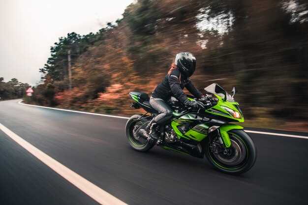 Rider Comfort at High Speeds: Ergonomic Features to Consider