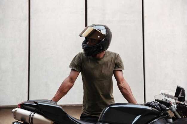How to Properly Fit a Motorcycle Helmet